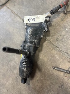 Pneumatic heavy duty drill