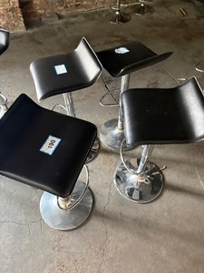 Set of 4 adjustable barstools