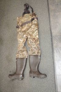 Ducks Unlimited Mad-Dog Insulated Chest Waders - Size 5