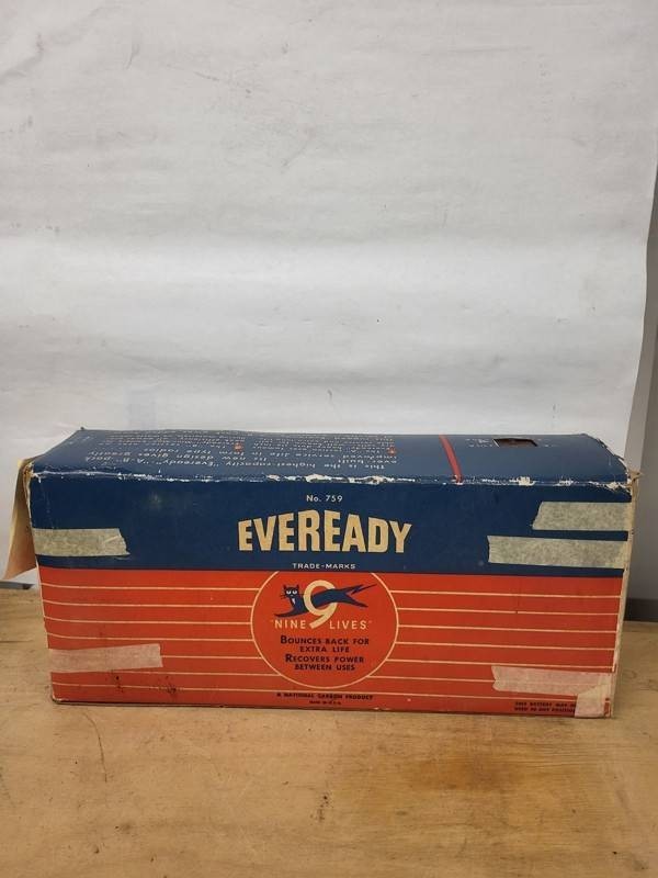 Vintage Eveready No. 759 A-B Battery Pack