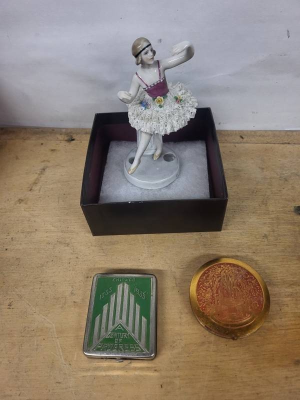 Vintage Ballerina Figurine, Chicago Pin & 2 Compacts Mixed Lot
