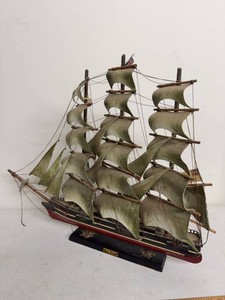 Cutty Sark 1869 Clipper Ship Model on Stand Maritime Decor