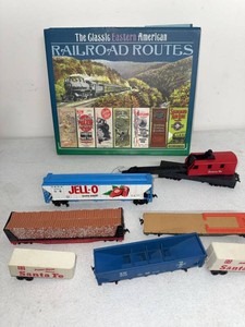 Vintage Model Railroad Car & Trailer Lot w Santa Fe Jell-O  Rail Book
