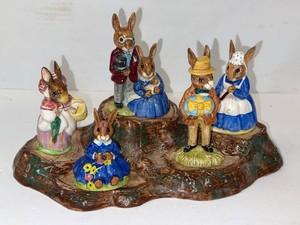 Royal Doulton Bunnykins & Beswick Rabbit Figurines Display Lot