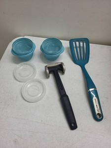 Lot of Assorted KitchenAid Utensil Rubbermaid Containers Kitchenware