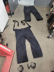 Columbia Nordica Snow Pants & Yaktrax Ice Cleats Winter Gear Lot
