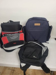 Lot of Assorted Insulated Cooler Bags Thermos Harry & David Lowepro