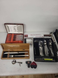Wusthof Carving Set & Gentry Sheffield Steak Knives Kitchen Lot