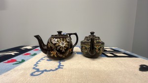 vintage ceramic teapots