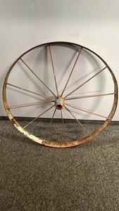 Rusty Iron Wagon Wheel Lawn Yard Ornament