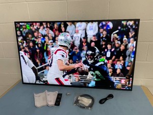 55 Sony FW55 Bravia Exceptionally Bright 4K Professional HDR Display  Monitor  Television  TV with Remote Control and HDMI Cable