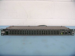 Rane ME30  ME-30 Professional Compact Single-Channel 30-Band Analog Graphic Equalizer EQ