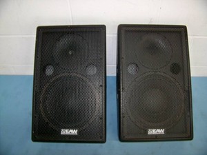 (2) EAW (Eastern Acoustic Works) SM109z Professional, Compact, Full-Range 2-Way Loudspeakers  Stage Monitors  PA Speakers