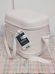 Hydro Flask 21.1qt carry Out soft Cooler- Trillium Zip Closure, Adjustable Strap