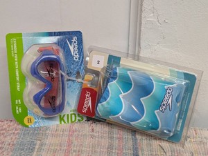 Set of Kids Speedo Armbands & Goggles