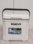 Igloo Latitude Marine Ultra 30 Quart Cooler - White
