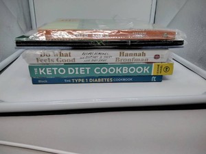 Lot of 6 Cookbooks �� Keto, Low-Carb, Air Fryer & Type 1 Diabetes �� Vogel, Gold, Bronfman, Block