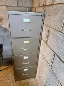 Vertical File Cabinet - Steelcase 4-Drawer - w key included