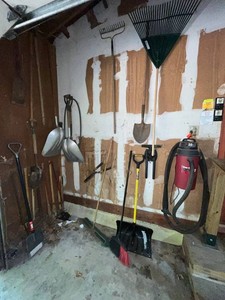 Garage Tools - Shop-Vac HangUp 3.0 & Assorted Yard Tools Mixed Lot