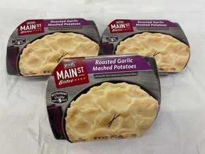 H - Resers Main St. Bistro Roasted Garlic Mashed Potatoes (Lot of 3)