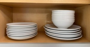IKEA White Dinnerware Set (20 Pieces)