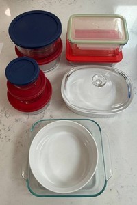 Pyrex Glass Storage & Baking Mixed Lot