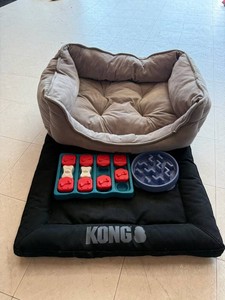 Nandog & KONG Pet Bed and Puzzle Toy Mixed Lot