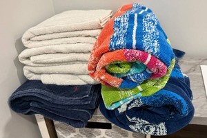 Assorted Bath and Beach Towels Bundle lot of 6