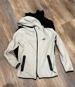 Nike Full-Zip Hoodie and 2(X)IST Black Full Zip Hoodie Lot of 2 Size M