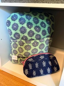 Vera Bradley Fleece Travel Throw & Vera Bradley Sea Turtles Cosmetic Pouch Mixed Lot