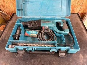 Makita 25mm Rotary Hammer Drill