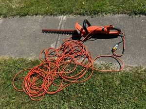 Black & Decker 24 Hedge Trimmer with Long Extension Cord