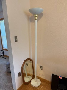 Floor Lamp & Mirror
