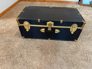 Trunk 16 x 30 x 12