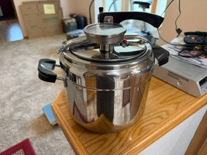 Aeternum Italy Heavy-Duty Aluminum Pressure CookerCanner