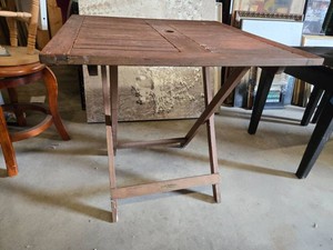 Smith & Hawken Outdoor Folding Table 30" x 30" x 29.5"