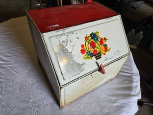 Vintage Metal Bread Box