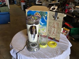 Margaritaville DM0500 Frozen Concoction Maker Blender - Powers On - May Need Cord Repair
