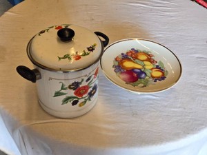Royalton China and GMI Enamel Stock Pot with Bowl