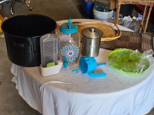 Large Black Stockpot, Glass Beverage Dispenser, and Other Kitchen Items