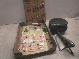 Vintage Adv Displays, Bait Boxes