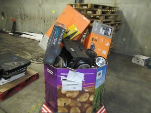 Pallet of Store Overstock and Ecommerce Product and Returns