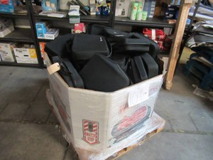 Pallet of Miscellaneous Lectron LargeXL Neoprene Zipper Cases