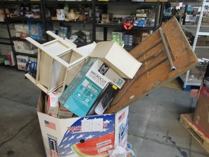 Pallet of Store Overstock and Ecommerce Product and Returns