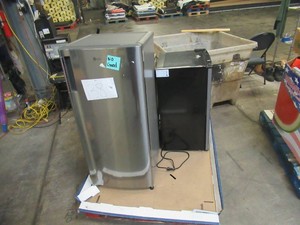 Pallet of Store Overstock and Ecommerce Product and Returns