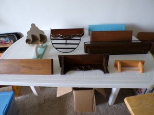 Lot of 10 Shelves