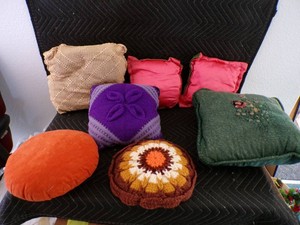 Lot of 15 Throw Pillows