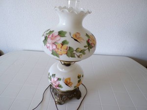 Vintage Hurricane Table Lamp Floral Milk Glass Excellent Condition