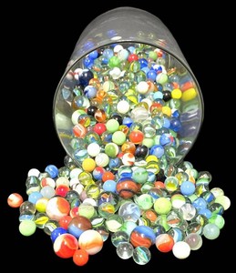 Ll-FR - Glass Vase With Marbles