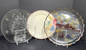 LL-BR - Christmas Glass Platters (Lot of 3)